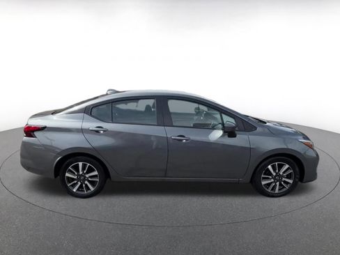 Used 2025 Nissan Versa SV FWD image 17