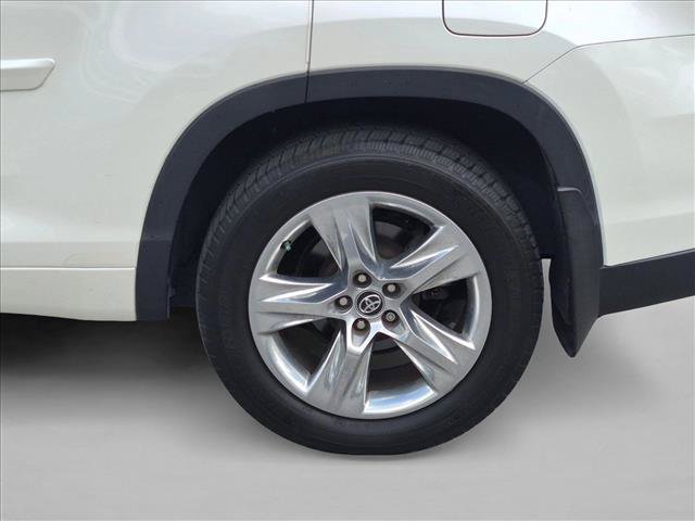 Used 2018 Toyota Highlander Limited AWD/4WD image 16