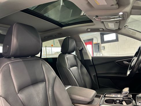 Used 2020 Audi Q8 Premium Plus w/ Premium Plus Package image 13