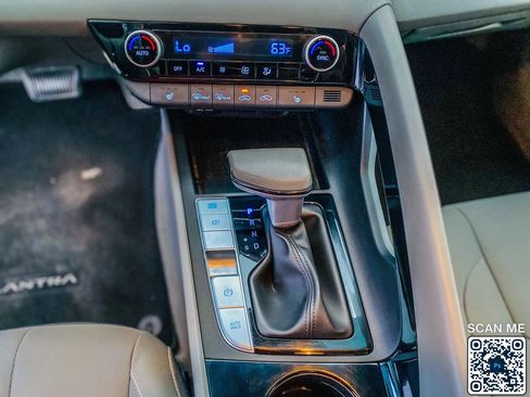 Used 2021 Hyundai Elantra SEL w/ Convenience Package image 24