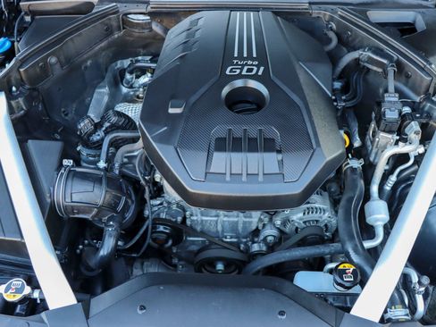 Used 2019 Genesis G70 2.0T Advanced image 38