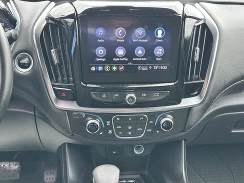 Used 2023 Chevrolet Traverse LT FWD image 14