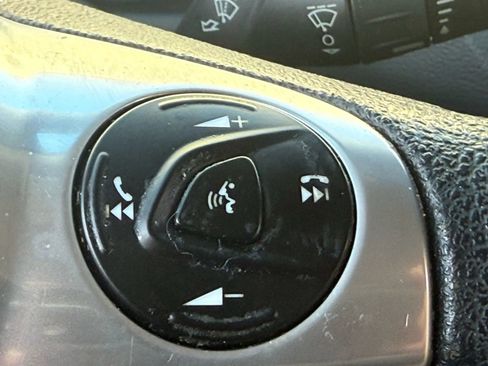 Used 2015 Ford Escape SE w/ Equipment Group 201A image 23