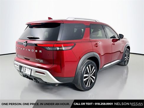 Used 2023 Nissan Pathfinder Platinum w/ Cargo Package image 5