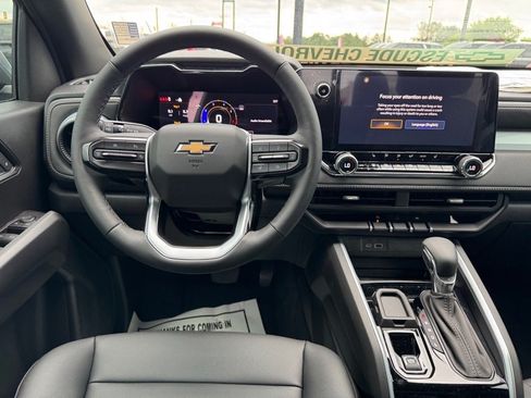 New 2025 Chevrolet Colorado LT w/ LT Convenience Package image 10