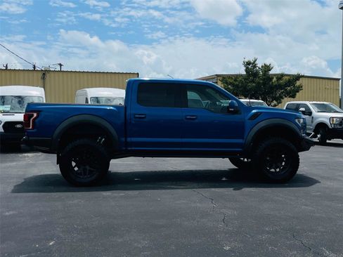 Used 2018 Ford F150 Raptor w/ Equipment Group 802A Luxury AWD/4WD image 3