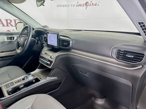 Used 2021 Ford Explorer XLT w/ Equipment Group 202A image 35