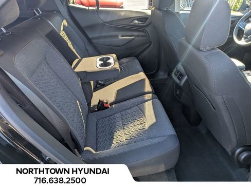 Used 2024 Chevrolet Equinox LT image 36