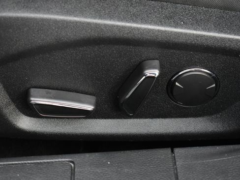 Used 2020 Ford Fusion SE image 14