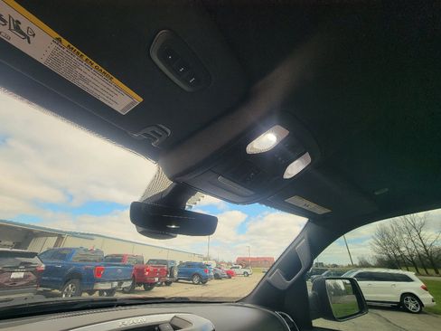 Used 2019 RAM 1500 Big Horn image 25