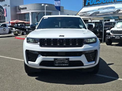 New 2026 Jeep Grand Cherokee L Limited AWD/4WD image 2