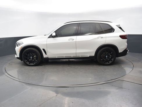 Used 2023 BMW X5 xDrive40i w/ Premium Package image 2