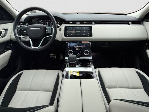 Certified 2023 Land Rover Range Rover Velar R-Dynamic S AWD/4WD image 11