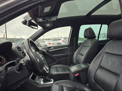 Used 2014 Volkswagen Tiguan R-Line image 12