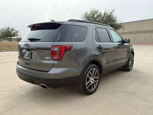 Used 2016 Ford Explorer Sport w/ Equipment Group 401A image 7