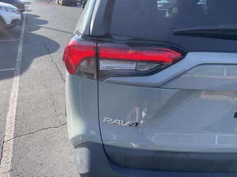 Used 2021 Toyota RAV4 XLE image 20