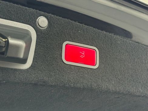 Used 2014 Mercedes-Benz S 550 Sedan image 42