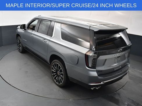 Used 2026 Chevrolet Suburban High Country image 24