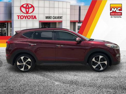 Used 2016 Hyundai Tucson Limited w/ Option Group 03 FWD image 6