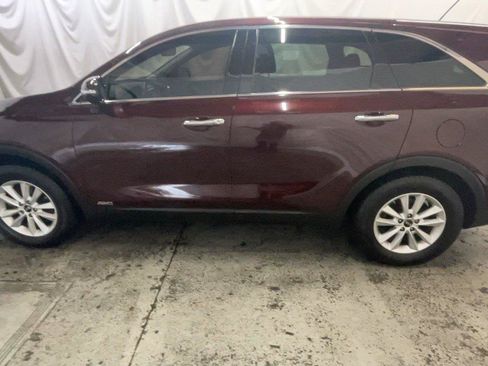 Used 2019 Kia Sorento AWD image 12
