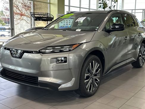 New 2026 Subaru Solterra Limited image 7