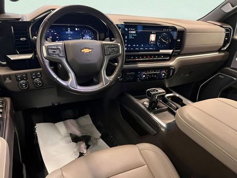 Certified 2023 Chevrolet Silverado 1500 LTZ AWD/4WD image 17