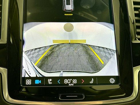 Used 2025 Volvo XC90 B6 Plus w/ Protection Package Premier image 12