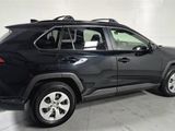 Used 2019 Toyota RAV4 LE image 5