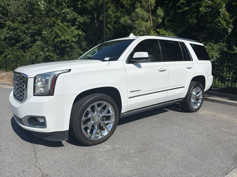 Used 2020 GMC Yukon Denali w/ Denali Premium Package RWD image 1