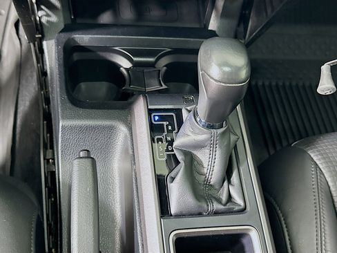 Used 2020 Toyota Tacoma TRD Off-Road w/ TRD Premium Off Road Package image 25