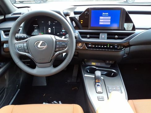 New 2025 Lexus UX 300h FWD image 8