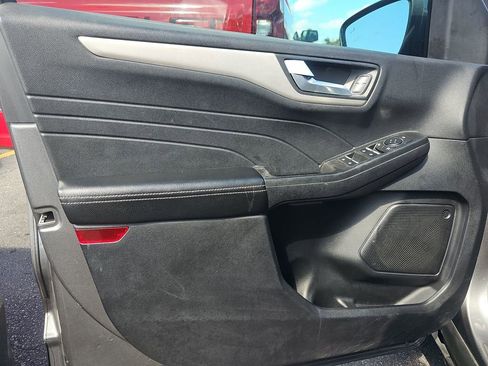 Used 2021 Ford Escape SEL image 10