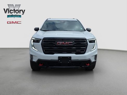 New 2026 GMC Acadia AT4 w/ Luxury Package AWD/4WD image 2
