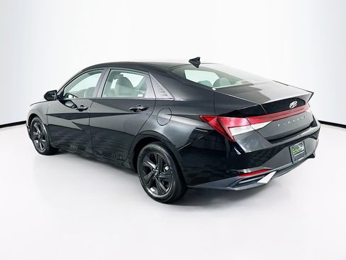 Used 2023 Hyundai Elantra SEL FWD image 5