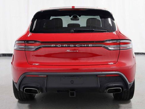 Certified 2025 Porsche Macan image 7