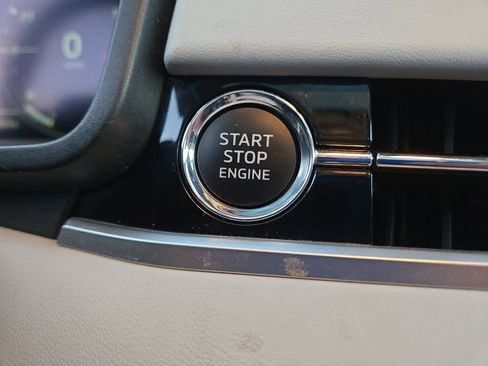 Used 2024 Mitsubishi Outlander SEL image 21