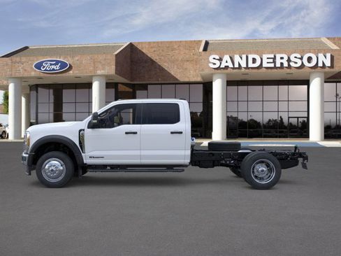 New 2025 Ford F550 4x4 Crew Cab Super Duty image 4