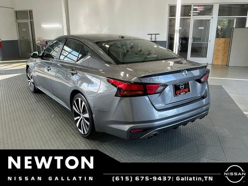 Used 2020 Nissan Altima 2.5 SR w/ Premium Package FWD image 21