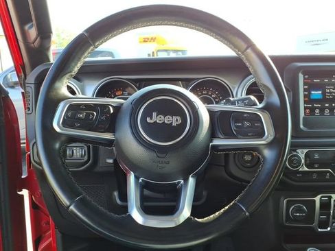 Used 2020 Jeep Wrangler Unlimited Sahara AWD/4WD image 17