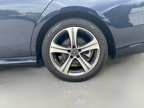 Used 2017 Mercedes-Benz E 300 4MATIC image 11