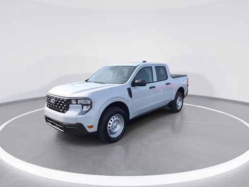 New 2026 Ford Maverick XL w/ Equipment Group 101A AWD/4WD image 4