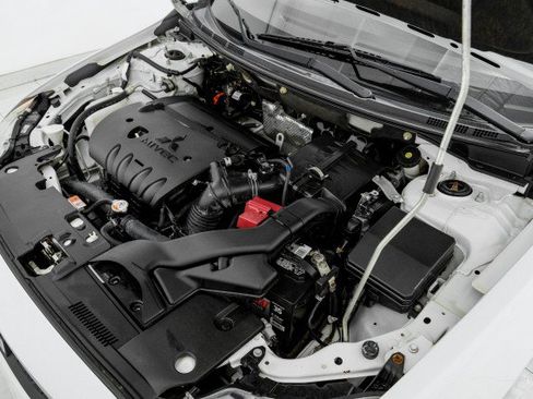 Used 2016 Mitsubishi Lancer ES FWD image 41