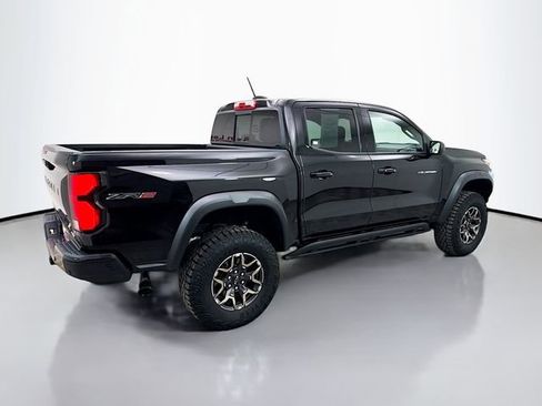 Used 2025 Chevrolet Colorado ZR2 w/ Technology Package image 9