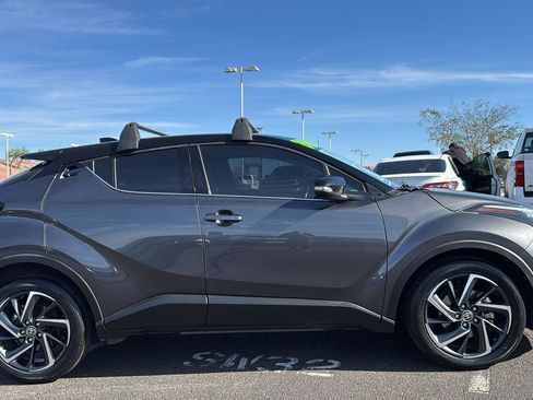 Used 2022 Toyota C-HR Limited image 8