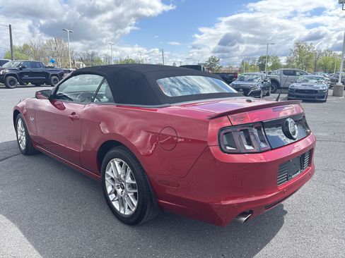 Used 2013 Ford Mustang GT Premium w/ Security Pkg image 8