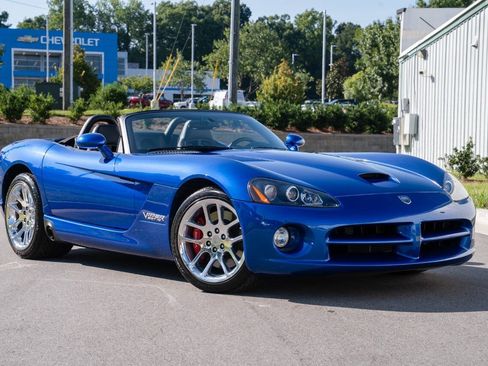 Used 2006 Dodge Viper SRT-10 RWD image 3