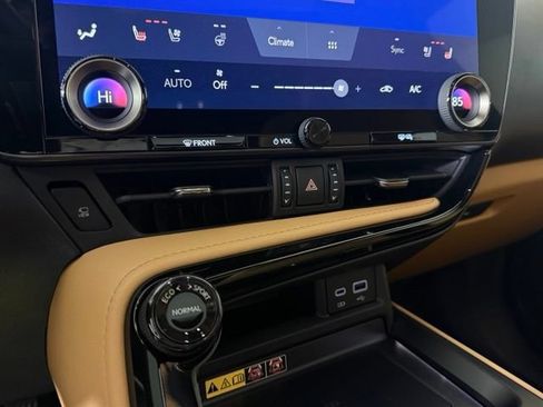 Certified 2025 Lexus NX 350 AWD w/ Accessory Package (2T) image 30