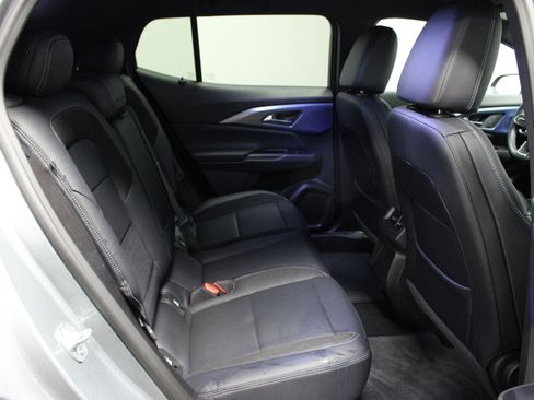 Used 2025 Chevrolet Equinox EV LT w/ Convenience Package image 15