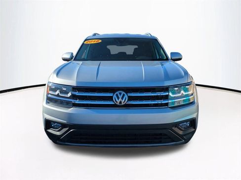 Used 2018 Volkswagen Atlas SE image 3