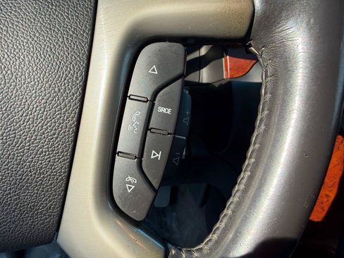 Used 2012 Chevrolet Suburban LT AWD/4WD image 33